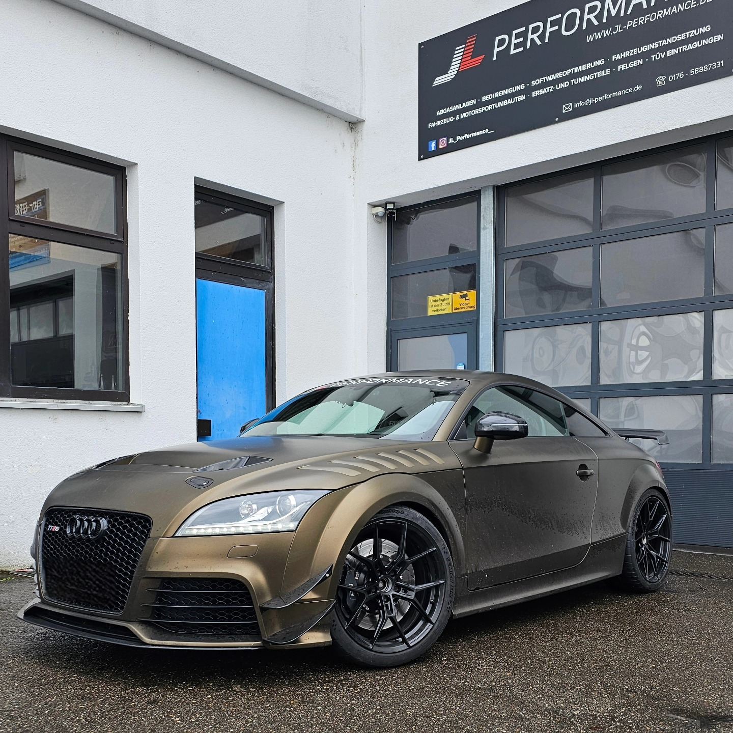 Audi TT RS in Bronze-Matt